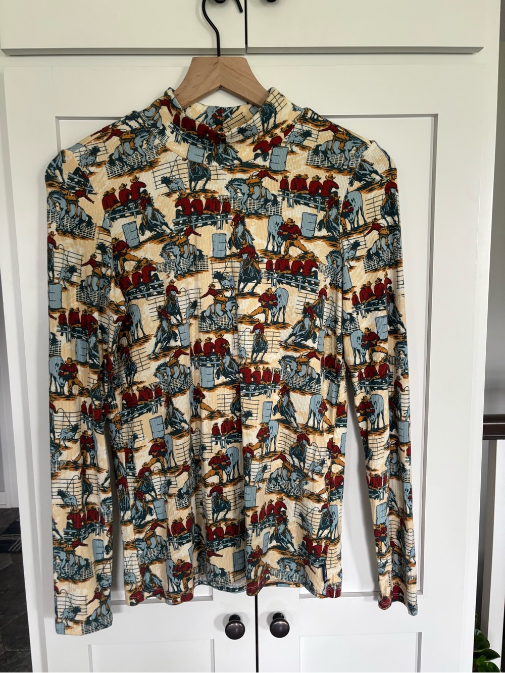 Wrangler Retro Western Print Button-Up — Cream, Red, Blue